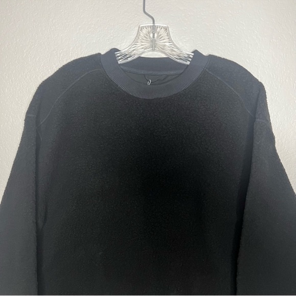 NWT Everlane The ReNew Fleece Teddy Oversized Crew Sweatshirt in Black Size: M - Picture 3 of 8